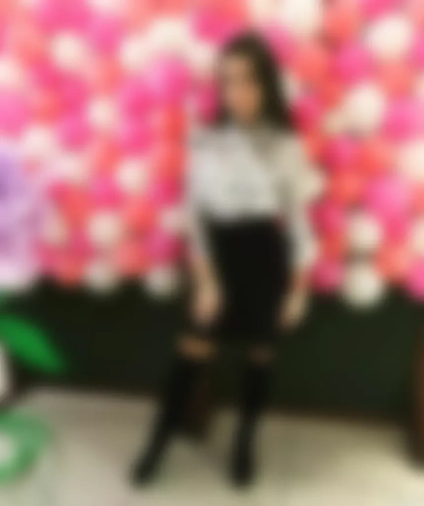 Karina Profile image 4