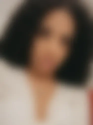 Julianne20 Profile image 2