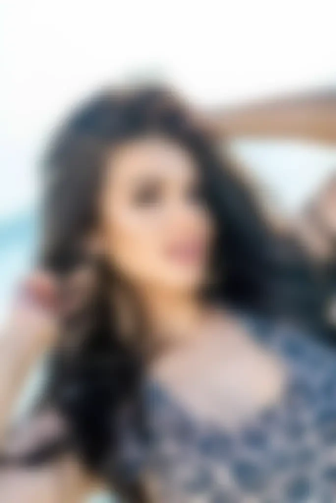 Julia Profile image 2