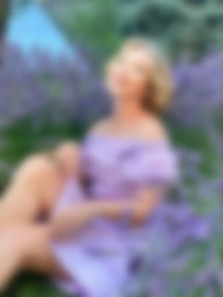 Anna Profile image 1